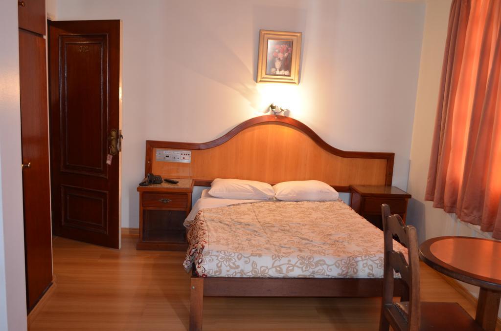 Reinales Plaza Hotel São Paulo Habitación foto